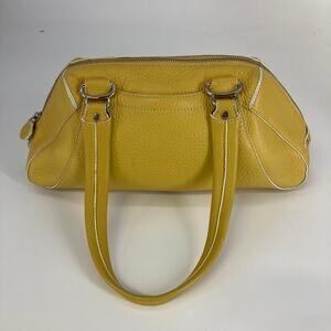 COLE HANN (MEDIUM) YELLOW PEBBLED LEATHER SHOULDER BAG ASIS